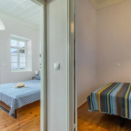 Niki's Traditional House *