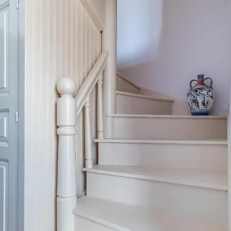 Niki's Traditional House *